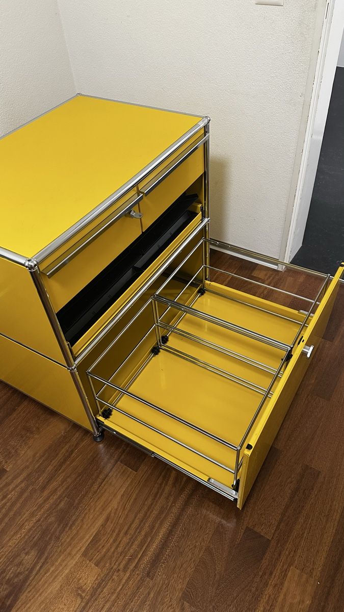 Conteneurs de construction: USM  Korpus  – D'occasion à Lostorf par Rebuli 1