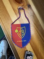 Wimpel FC Basel 1893 rot blau mit Saugnapf gebraucht