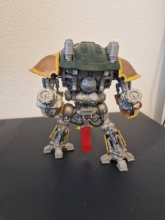 Modellbausätze & Standmodelle: Warhammer 40k Imperial Knight bemalt & spielfertig – Gebraucht aus Lyss von stu_cqk6 2