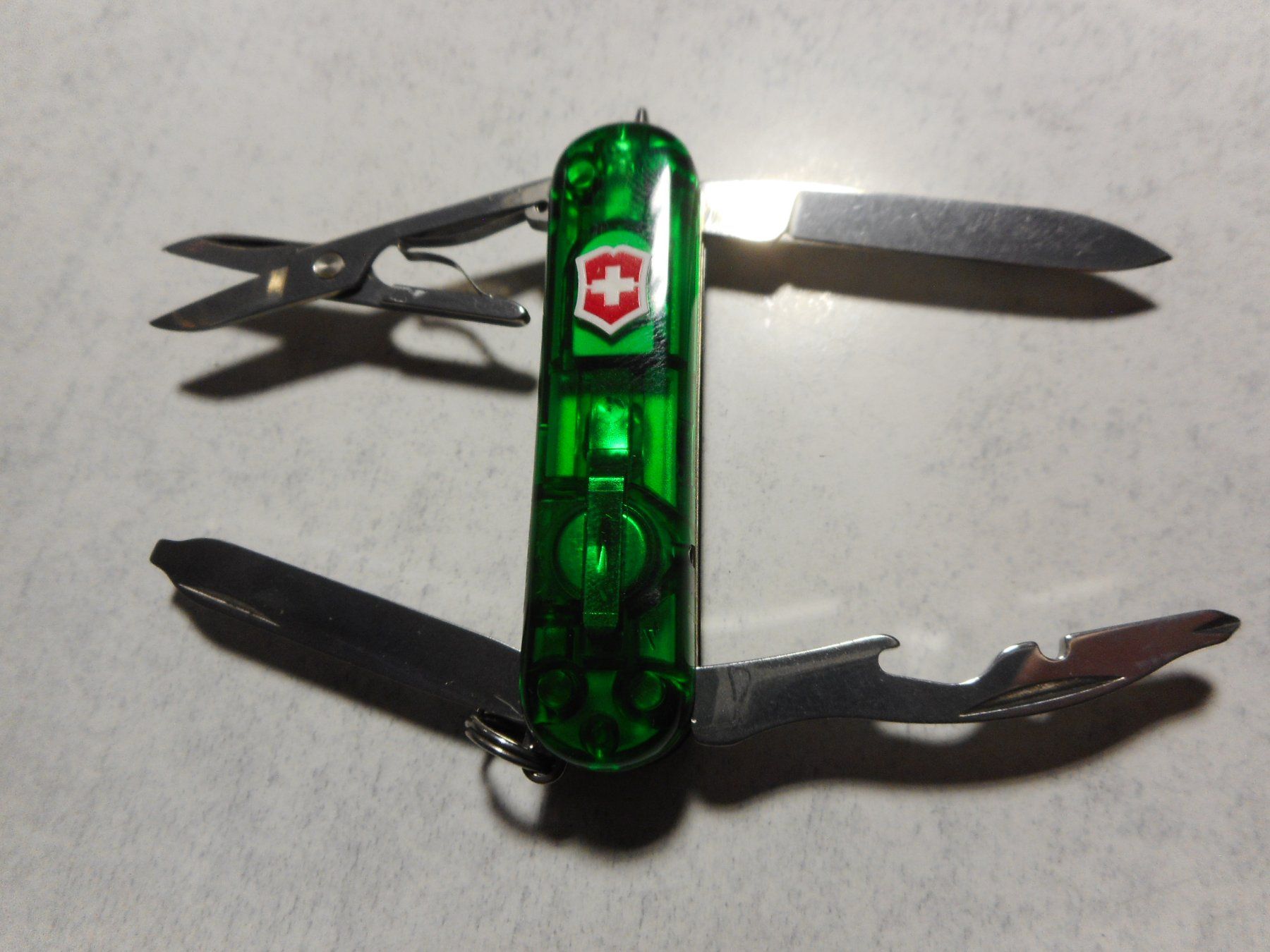 Victorinox Coltelli tascabile: Victorinox  Midnite/Manager 0.6366.T4 - Smaragd – Nuovo e nell'imballaggio originale da Rotkreuz venduto da Hubbil 1