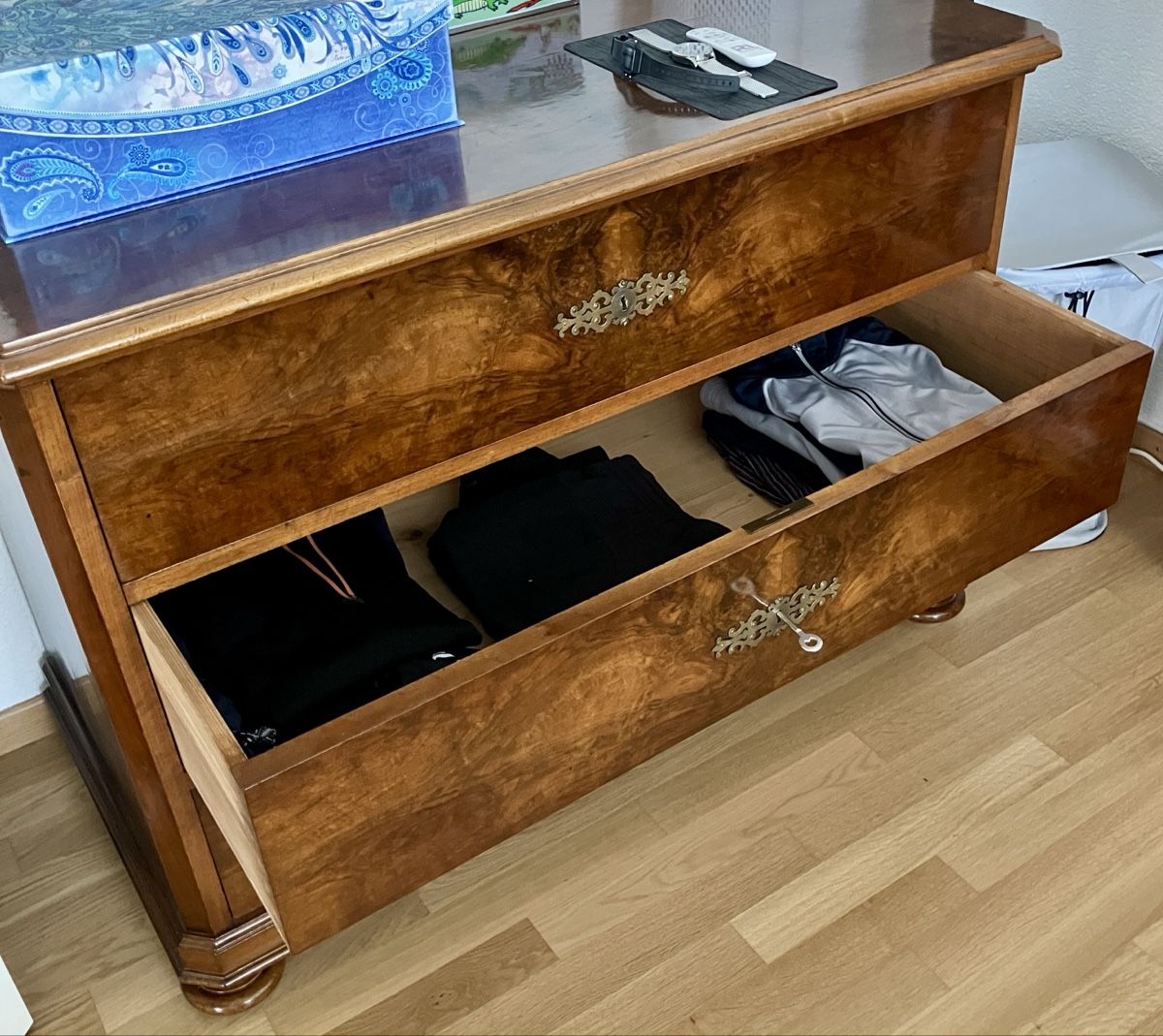 Wunderbare antike Kommode (Gebraucht) in Dättwil AG für CHF 135 – nur ...
