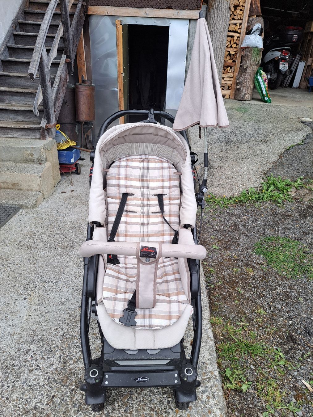 Hartan Carrozzine: hartan kinderwagen – Usato da Obbürgen venduto da eliane.29 2
