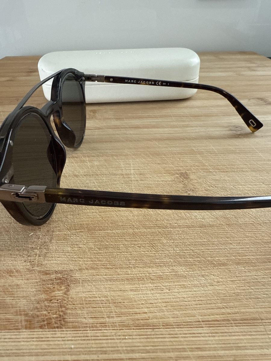 Marc Jacobs Occhiali & Lenti: Marc Jacobs Sonnenbrille – Usato da Attinghausen venduto da ang_w596 1