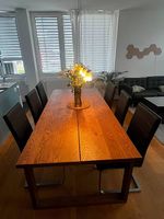 6 schwarze Schwingstühle aus Kunstleder zu verkaufen.