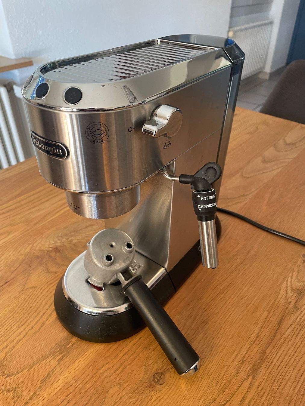 De'Longhi Macchine per caffè & Macchine per espresso: Delonghi Dedica – Usato da Buchs AG venduto da Noah148 1