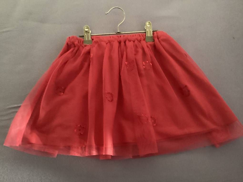 Vestiti & Gonne: Trois jupes comme neuve taille 128  – Usato da Petit-Lancy venduto da geo_q6f7