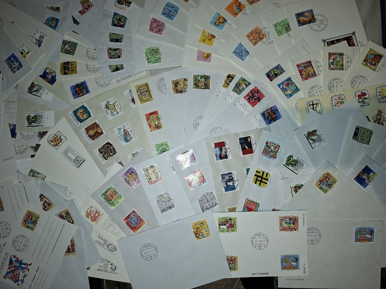 Tous les timbres: über 100 Briefe / Karten mit Voll O  – D'occasion à Balgach par SIMEON27