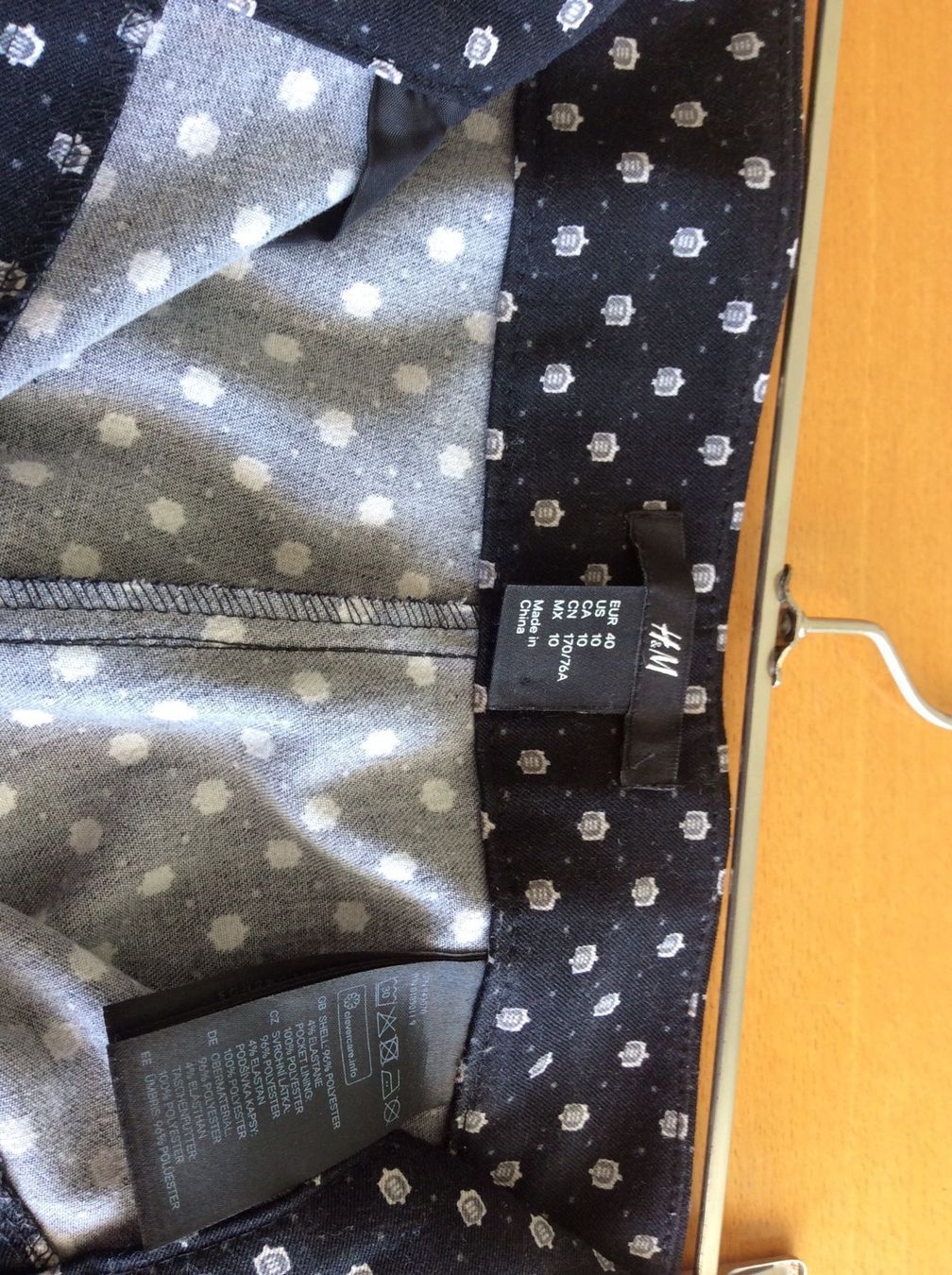 H&M Pantaloni: Schwarz/weiße Damenhose, Gr. 40 – Nuovo (secondo la descrizione) da Lausanne venduto da Ulpet 2