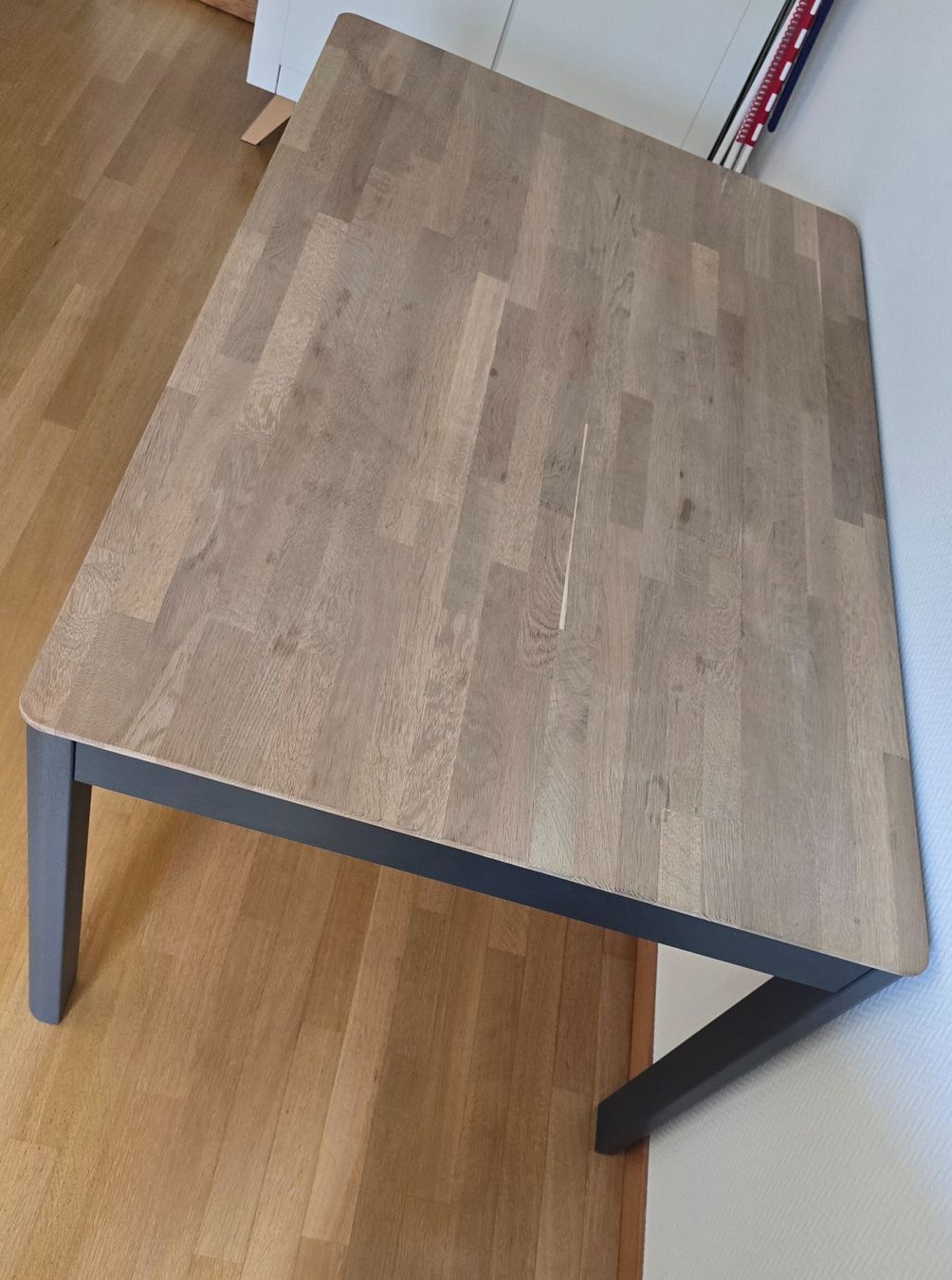 Bolia Tables: Node Esstisch 90x140 cm von Bolia - Eiche – D'occasion à Meilen par melanieolivia 2