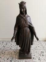 Bronzefigur