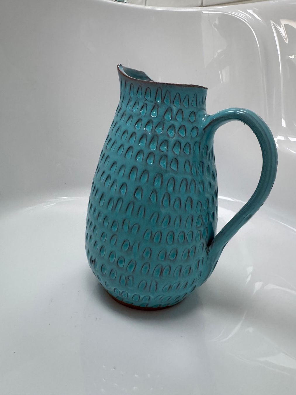 Caraffe: Keramik Krug hellblau mit Struktur – Nuovo (secondo la descrizione) da Urdorf venduto da roses202