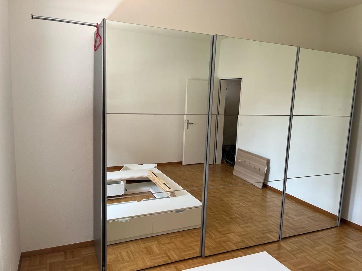 Schränke: IKEA Pax - Kleiderschrank Spiegel Fronten  – Gebraucht aus Zürich von BuZz_zh 1