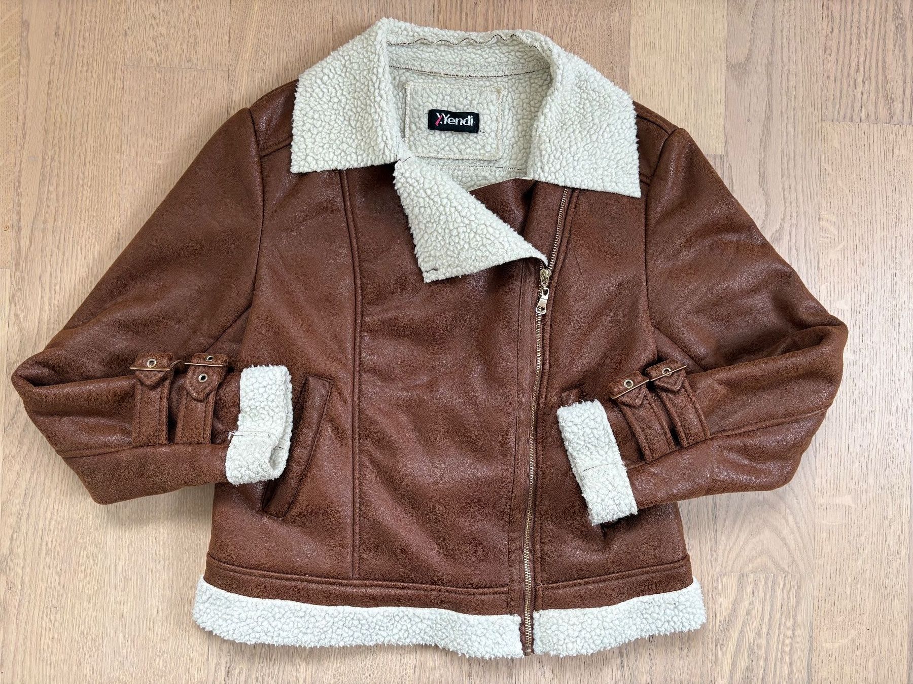 Vestes: Kunstlederjacke Gr. M – D'occasion à Gossau SG par Black-Queen 1
