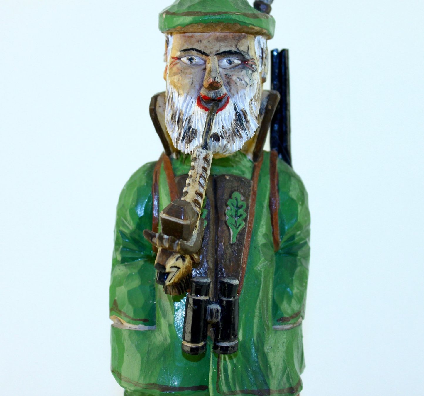 Statuette: JÄGERFIGUR, HOLZ GESCHNITZT. MONOGRAMMIERT HF. – Usato da Grandcour venduto da Flowerstyle