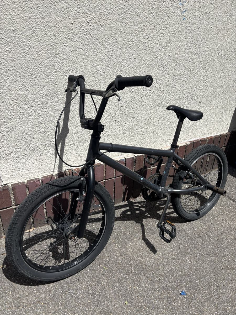 Mini Bike: BTWIN BMX 100 WIPE – Usato da Zürich venduto da Dim777 1