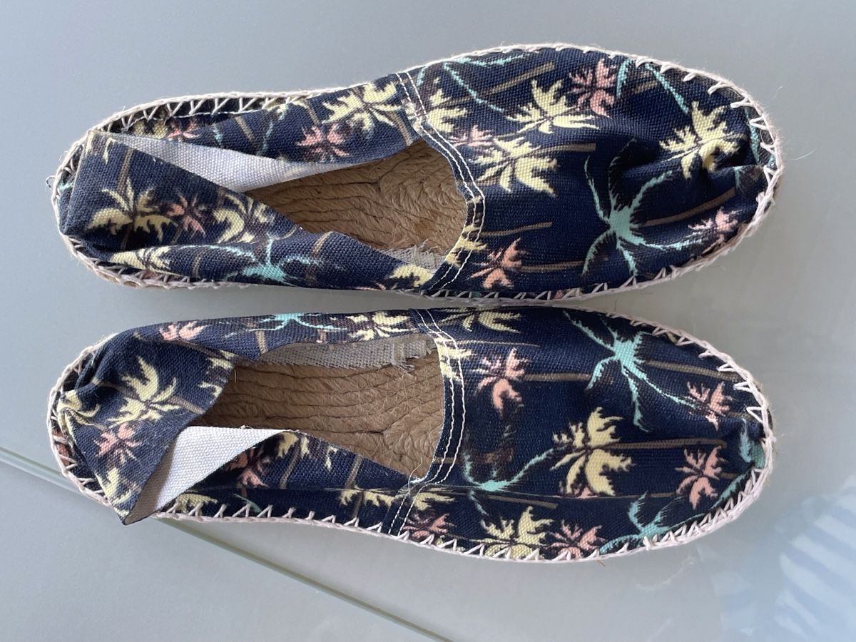 Chaussures femmes: Espadrilles d'été🌴Taille 39🌴 – D'occasion à Vuadens par Nina11