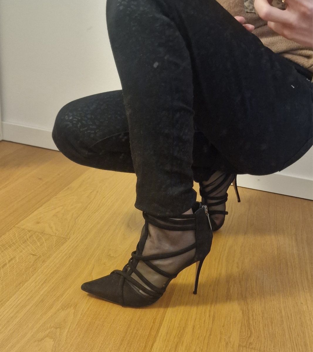 Next Chaussures femmes: Bottines pointues à talons aiguilles – D'occasion à Morges par pau_5pdz 3