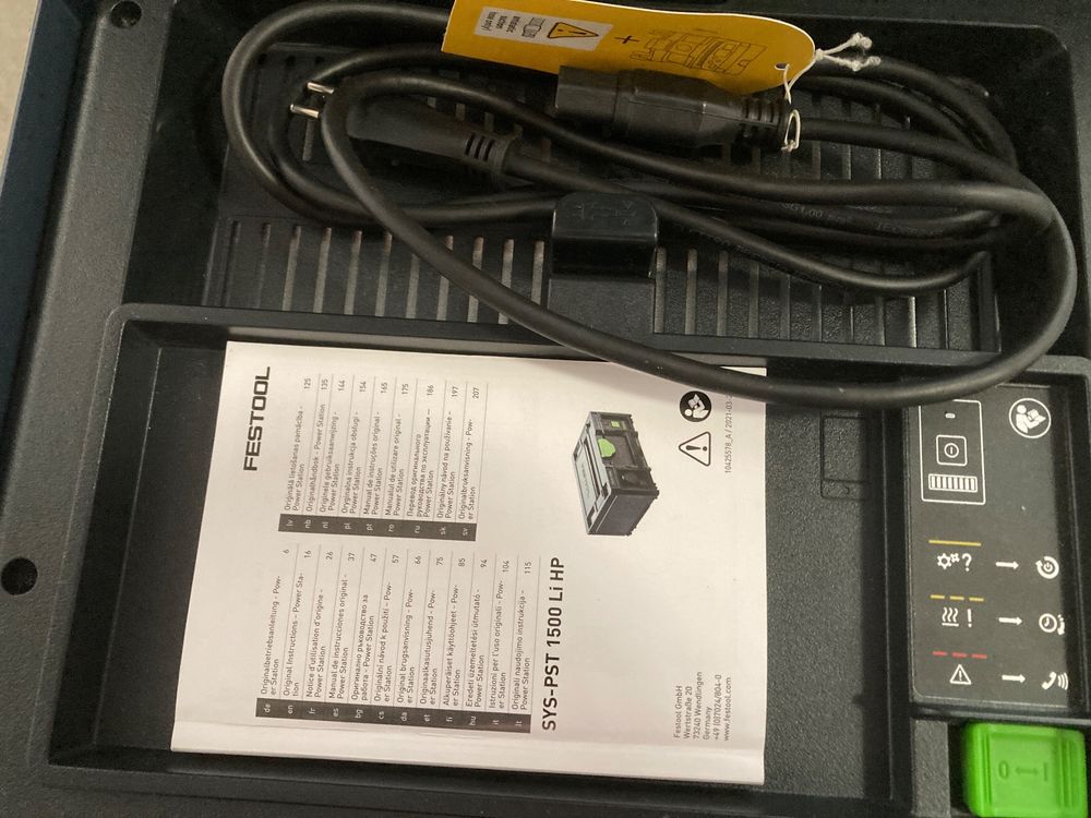 Festool Power Akku für 230 Volt für Elektro Geräte (Neu (gemäss ...
