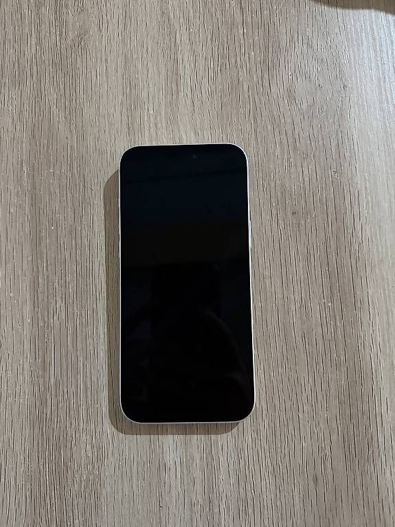 Apple Handys / Smartphones: iPhone 17 Pro max 256GB 99% batterie – Gebraucht aus Meyrin von mar_tp72 1