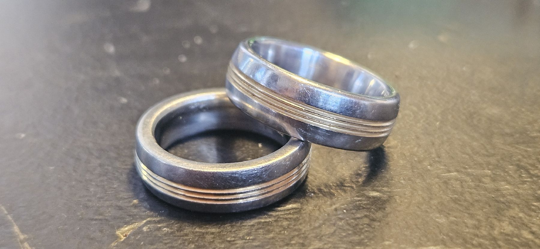 Ringe: Edelstahlringe x2, Paarringe, Trauringe – Gebraucht aus Belp von Ginus85
