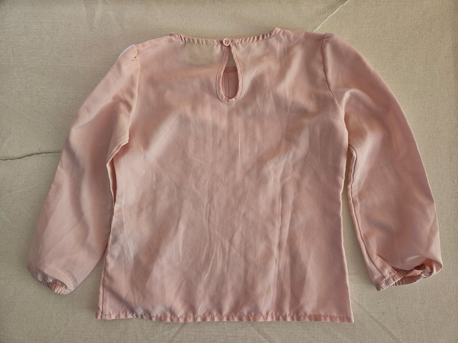 Blusen, T-Shirts & Tops: Bluse Gr. 98/104 – Gebraucht aus Worb von jun_fj8w 1