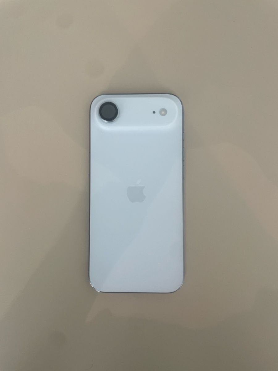 Apple Handys / Smartphones: iPhone 17 Air – Neu (gemäss Beschreibung) aus Zuoz von againcelig