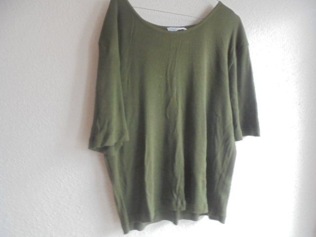 Ulla Popken T-Shirts: T-Shirt Ulla Popken Gr. 58/60 Olive – Gebraucht aus Hinwil von Glasperlen 1