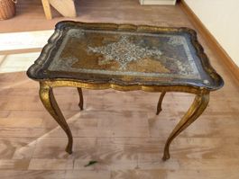Beistelltisch antik Gold mit Ornamenten guter Zustand