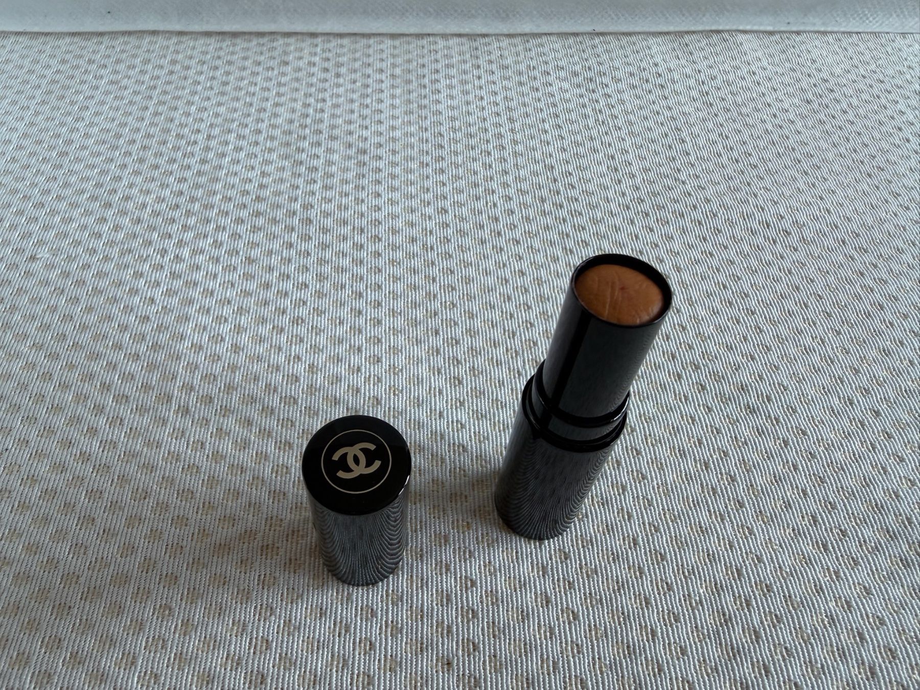 Chanel Make-up: Chanel - Rouge à lèvres - Stick – Usato da Sion venduto da accroshoes 2