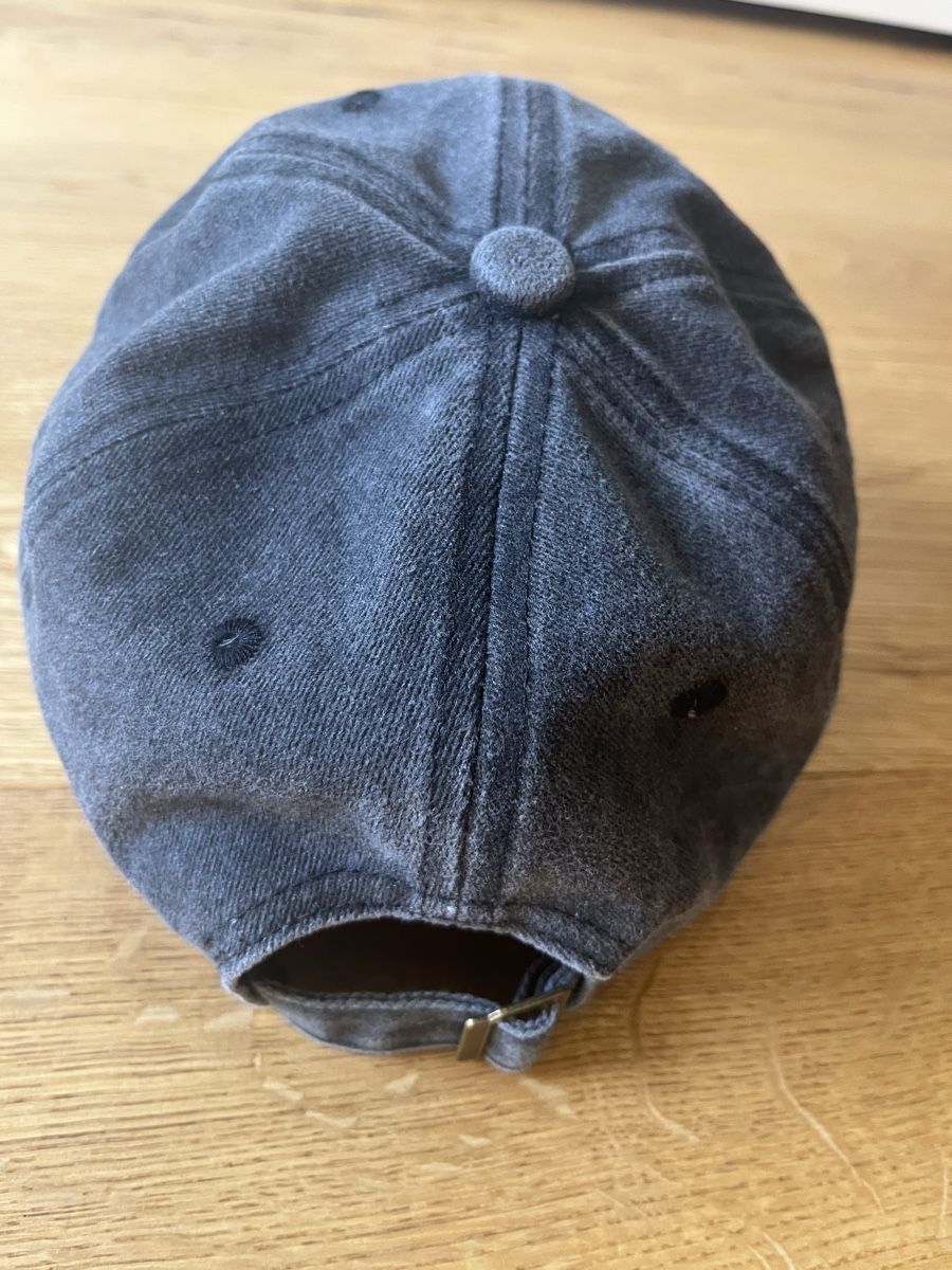 Chapeaux, bonnets & casquettes: Cotton Baseball Cap Dark Grey New Condition – Neuf (Voir description) à Baar par Charbin 1