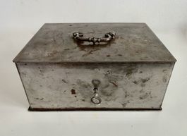 SCRIGNO IN METALLO CON MANIGLIA -VINTAGE