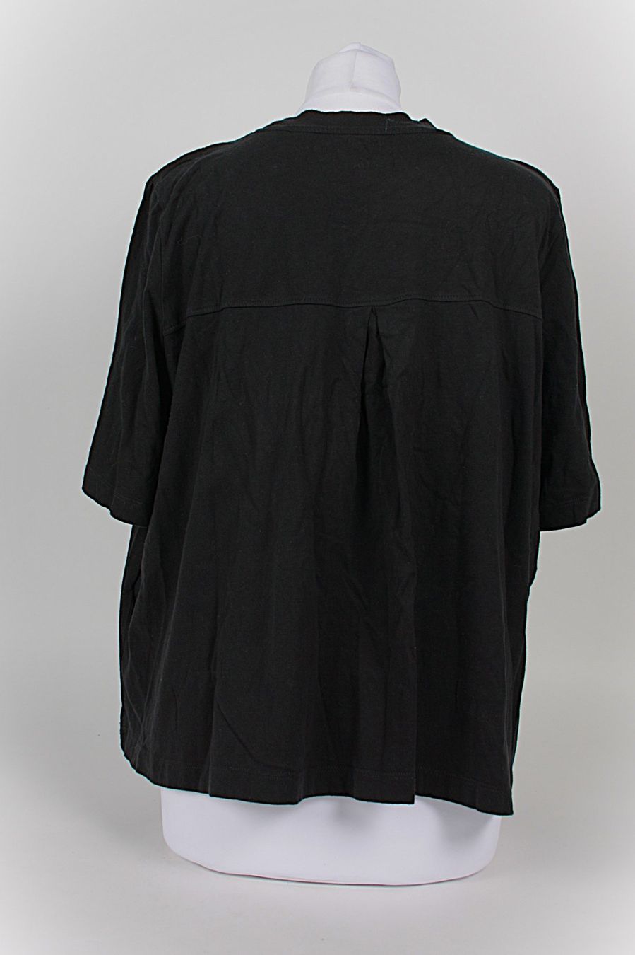 C&A T-Shirts: C&A T-Shirt schwarz – Gebraucht aus Zollikofen von Restwert_Zollikofen 1