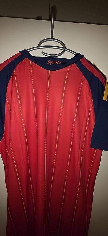 Canottiere & Pantaloni: Maillot d'équipe d'Espagne L – Usato da Petit-Lancy venduto da zesmile 2