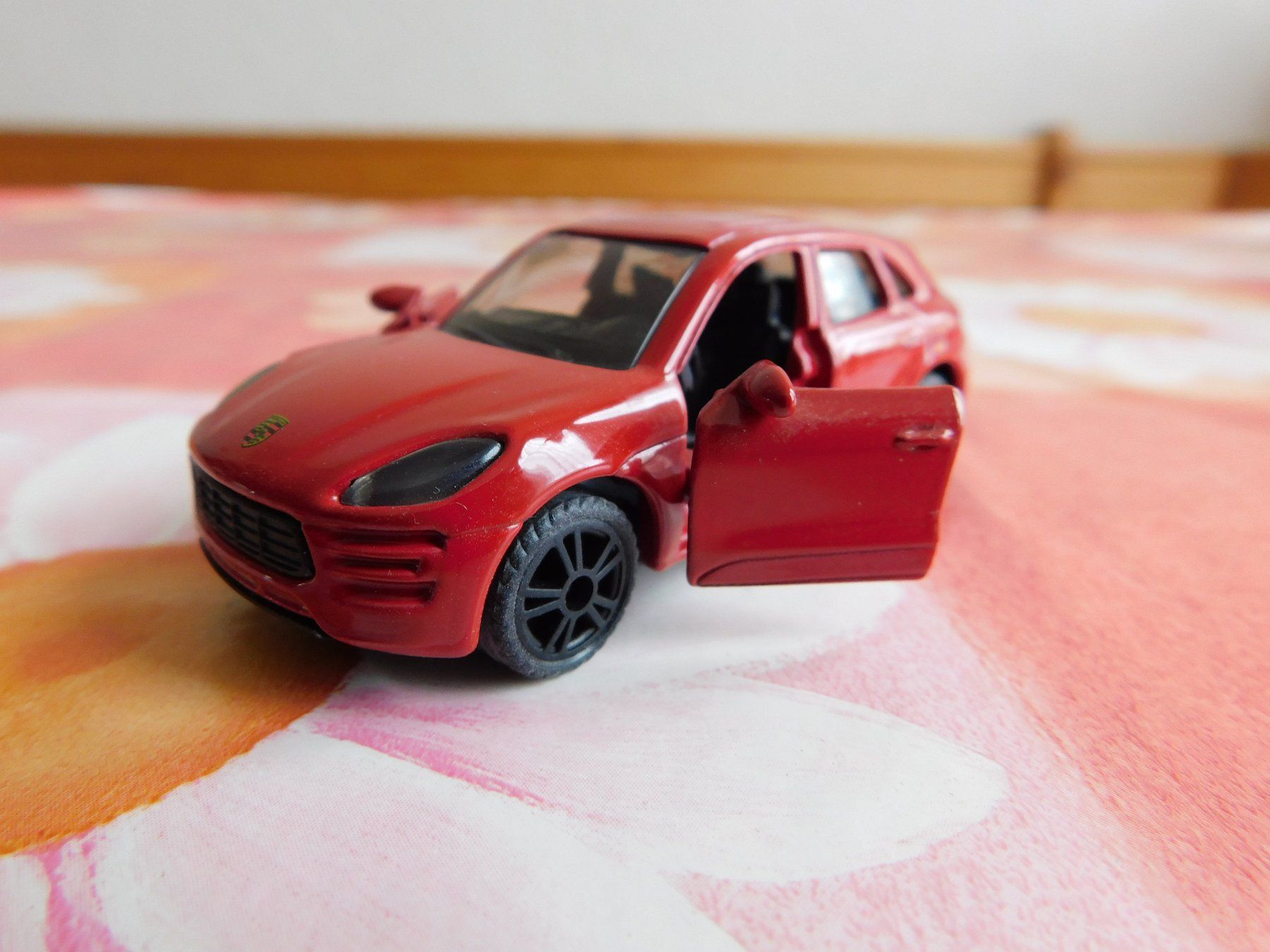 Siku Modellini d'auto: Siku Porsche Macan Turbo rot – Nuovo (secondo la descrizione) da Strengelbach venduto da Wedi73 3