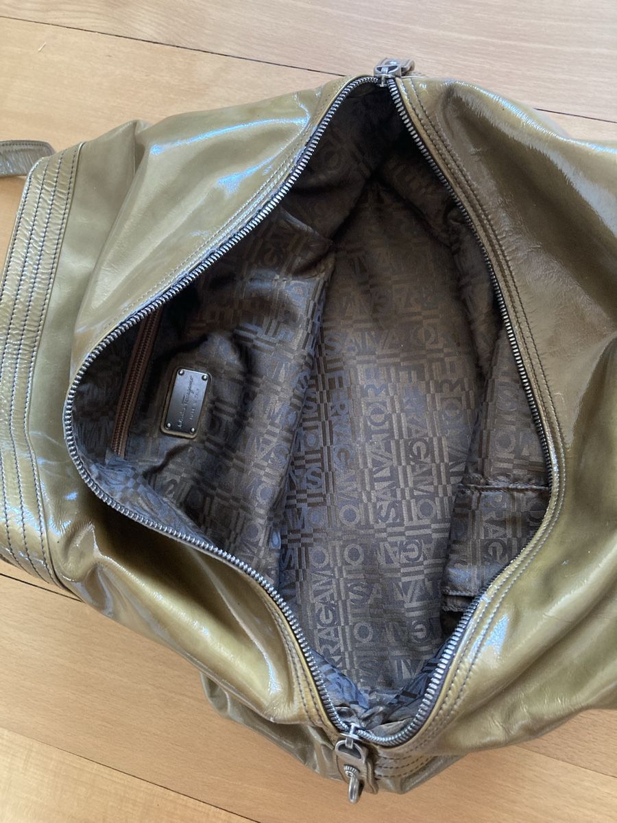 Salvatore Ferragamo Sacs femmes: Handtasche von Ferragamo – D'occasion à Basel par loro9 5