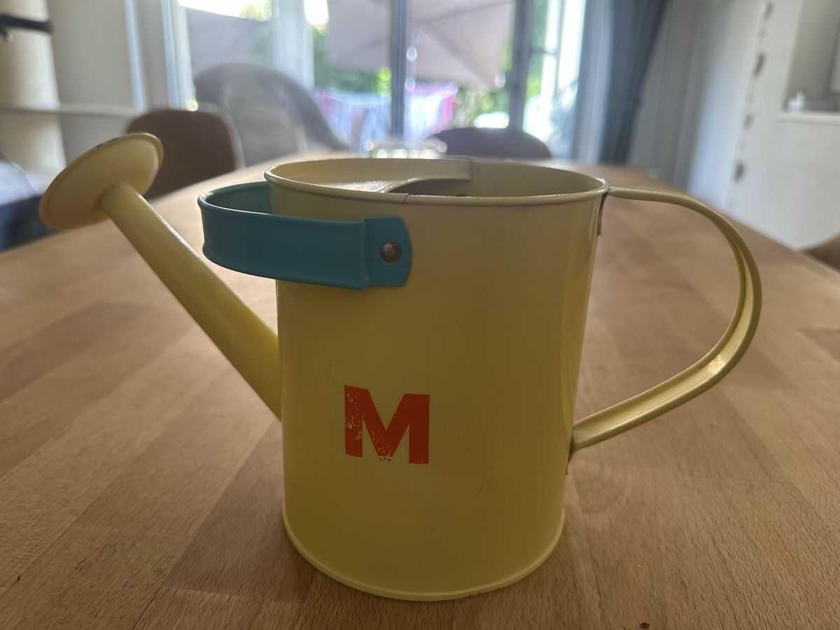 Bewässern & Giessen: Migros Giesskanne – Gebraucht aus Altendorf von Quietwater
