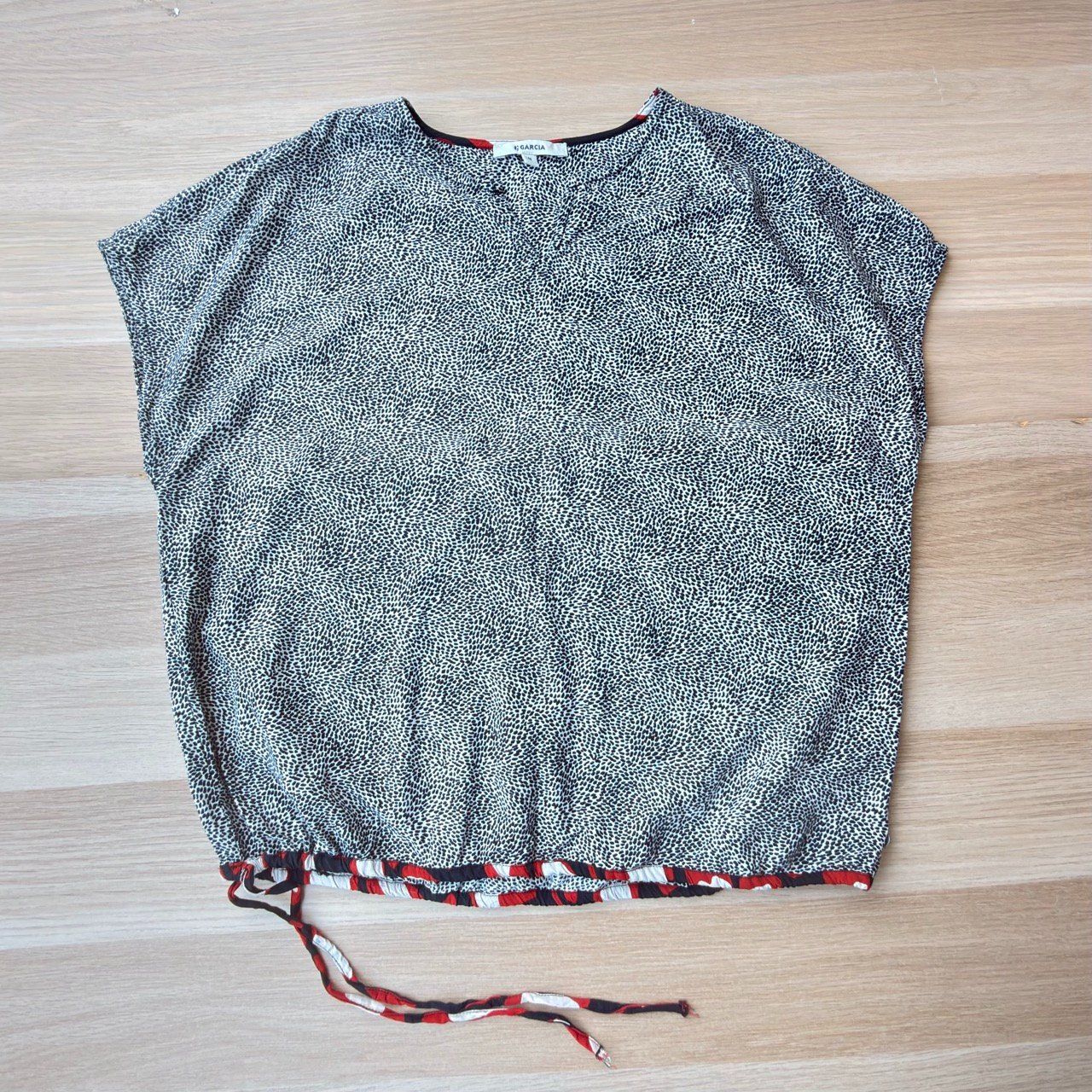 Blusen: Blouse Ample Graphique Garcia – Gebraucht aus Thônex von Suisse.Shopping 1