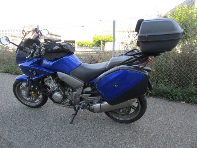 Honda Touring: Reisemotorrad Honda CBF1000 ABS günstig ab Platz oder Export – Usato da St. Gallen venduto da Moser13 1
