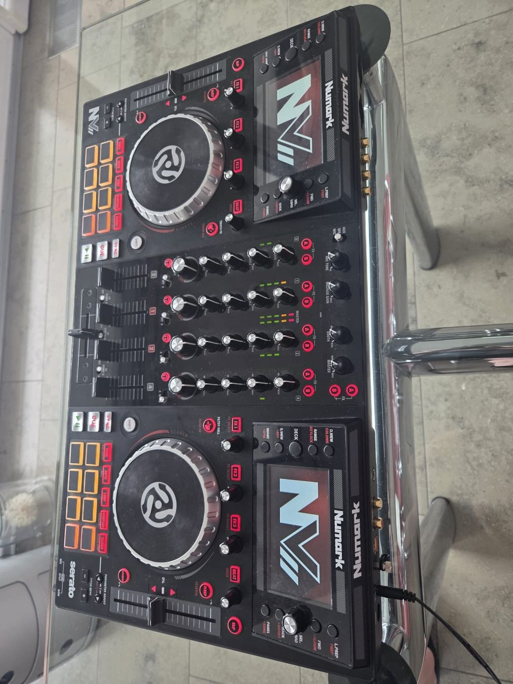 Numark Console di mixaggio: Numark NVII Dj Controller – Usato da Subingen venduto da Larsgi 2