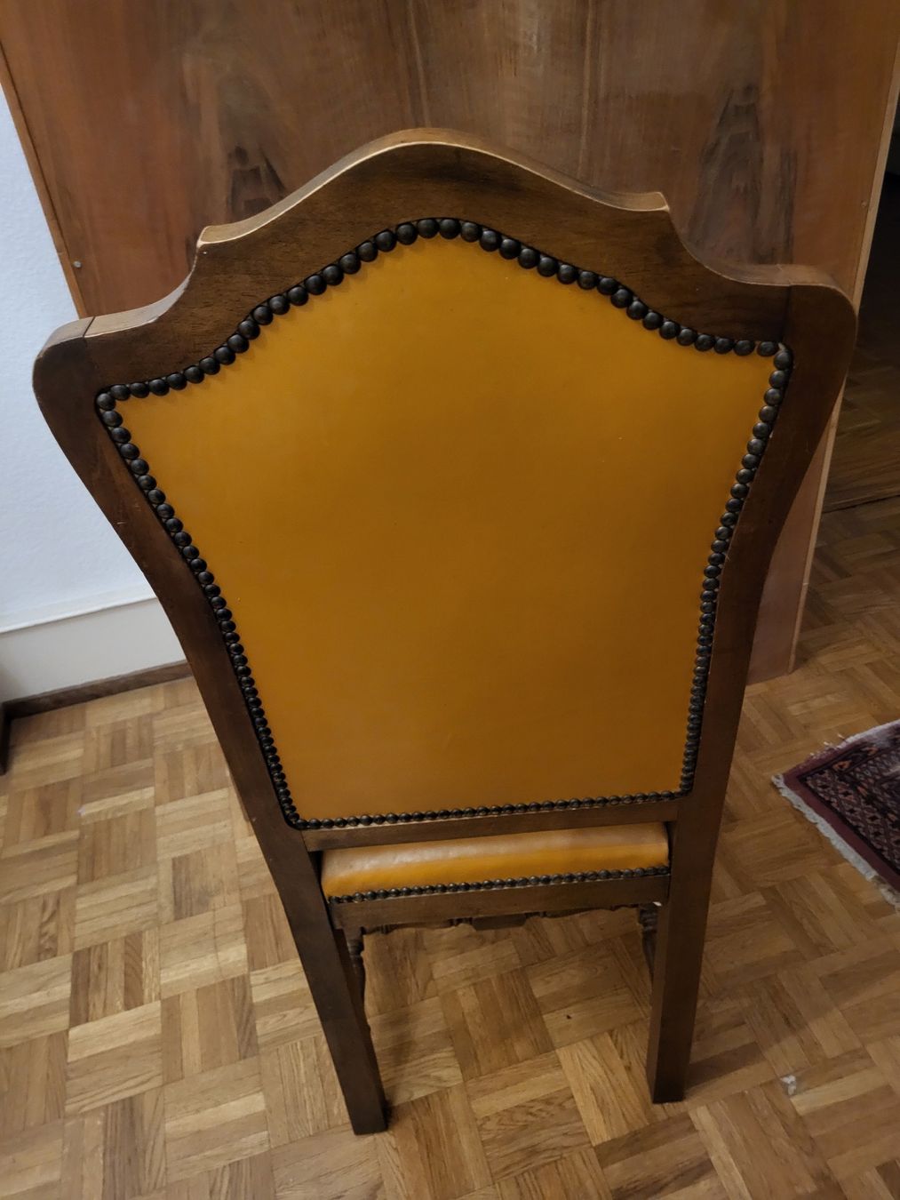 Stühle: Lot de 6 chaises de style – Gebraucht aus Fribourg von chr_s7h9 1