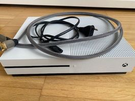 Xbox One S Konsole mit 2 Controller, 2 Games!