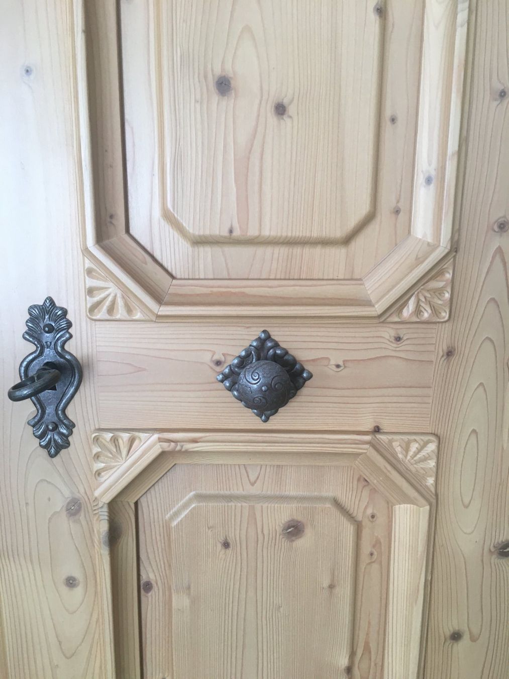 Voglauer Armadi: Wohnzimmer-Schrank mit Innenbeleuchtung - Voglauer – Usato da Rafz venduto da Flabadip 6