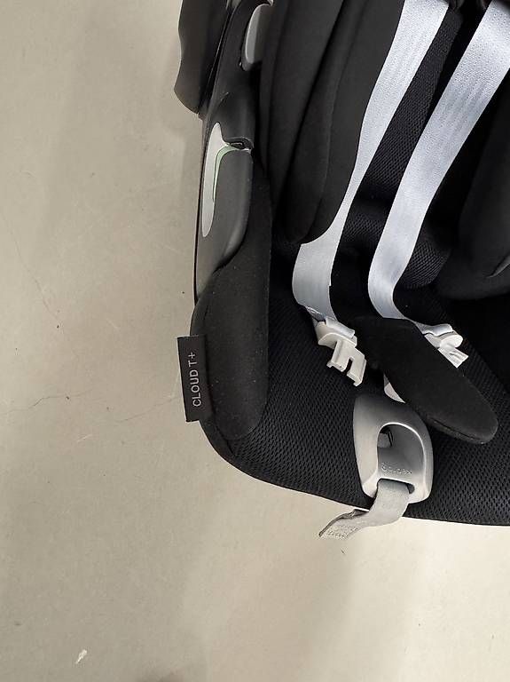 Cybex Sièges auto: Babyschale Cloud T- I Size Cybex – D'occasion à Stettlen par ann_7gb9 1