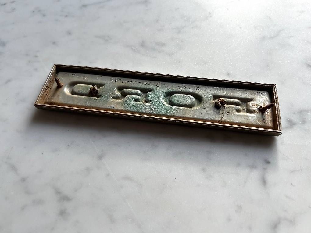 Toutes les pièces auto: Original Vintage Ford Emblem – D'occasion à Biel/Bienne par lef_2jnx 2