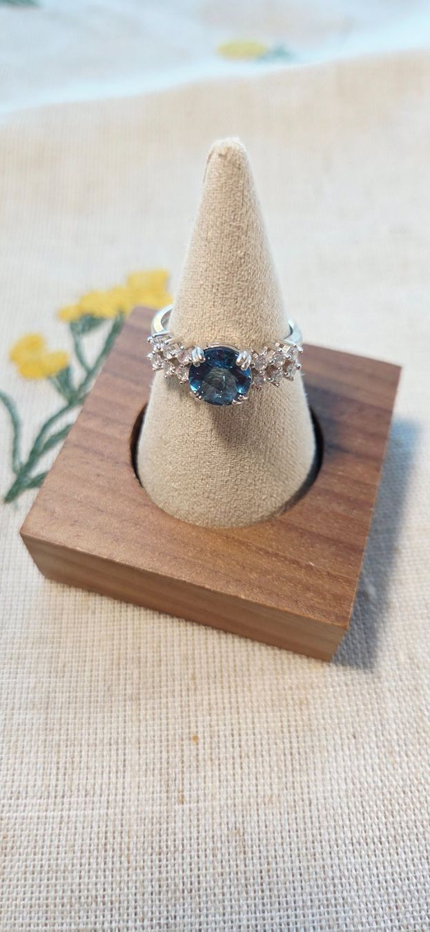 Anelli: NEW - S925 Topaz Ring (Adjustable) – Nuovo (secondo la descrizione) da Zürich venduto da cin_wcf6 3