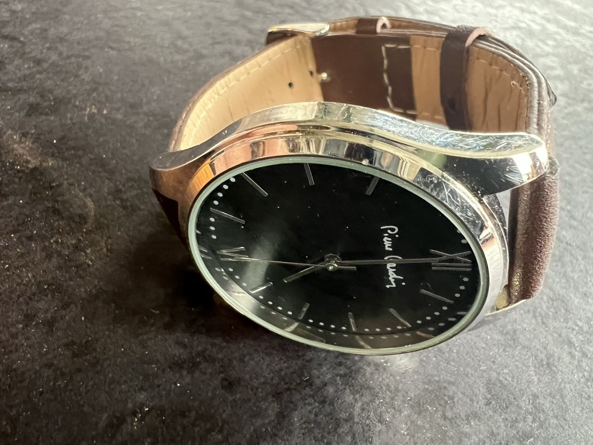 Pierre Cardin Orologi: Pierre Cardin Uhr – Usato da Laufen venduto da groove60 3