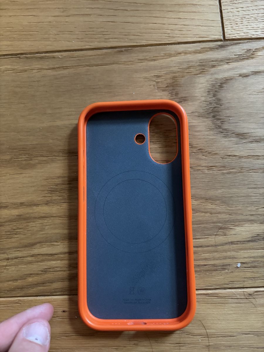 Apple Coques & Protection écran: Coque Beats Orange IPhone 17 Magsafe – Neuf (Voir description) à Courroux par dyl_fg97 4