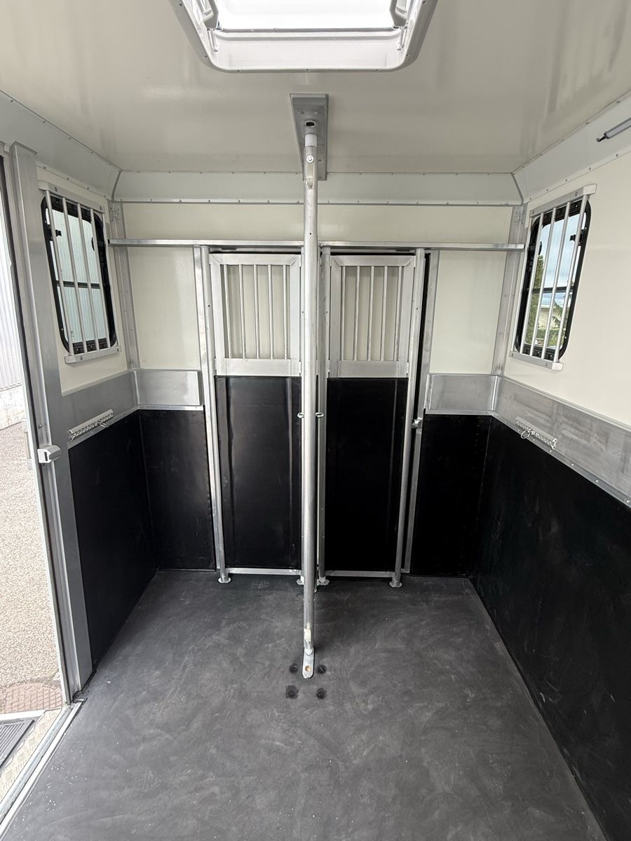 Steinsberger Rimorchi: Pferdeanhänger/ Pferdetransporter  – Nuovo (secondo la descrizione) da St. Gallen venduto da rap_kql2 2