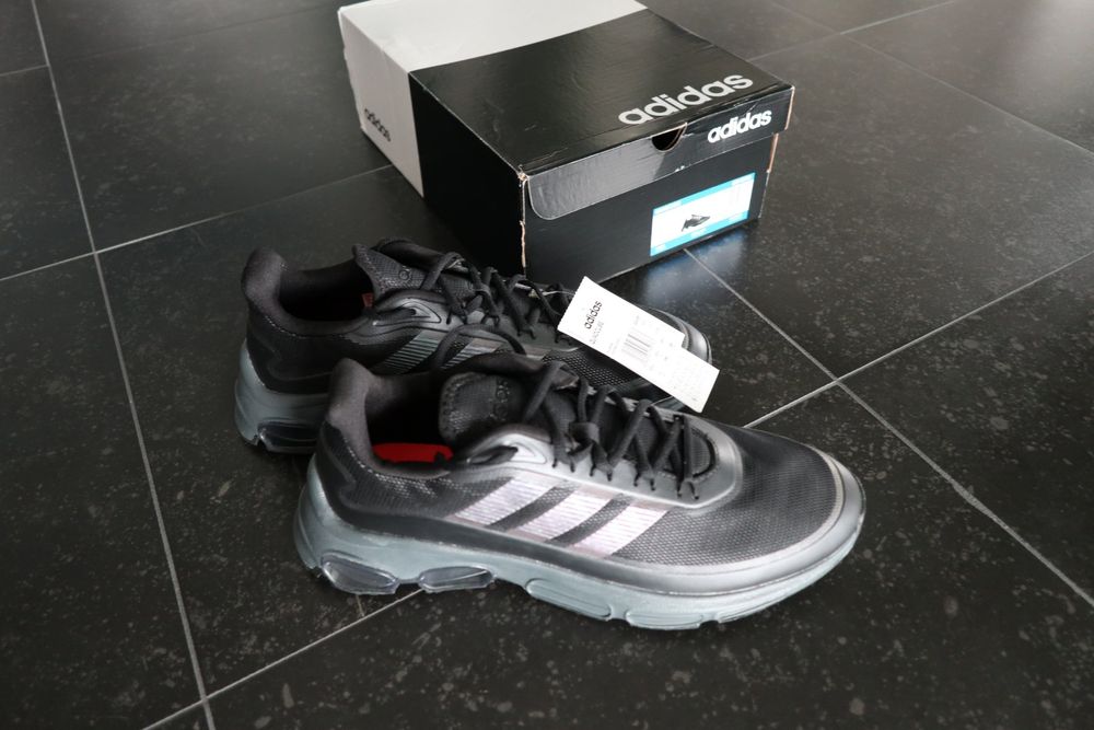 Adidas Quadcube Sneaker 45 (Neu und originalverpackt) in