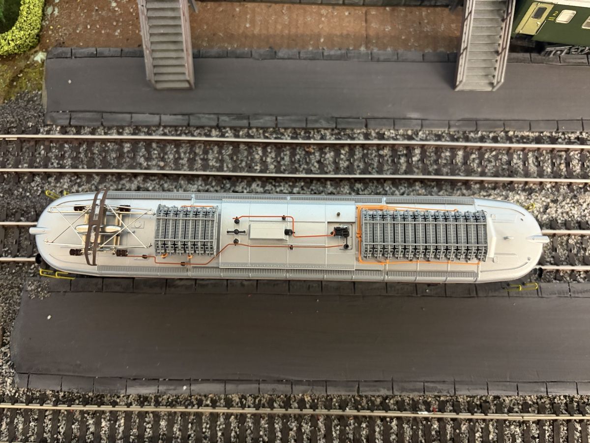 Roco Modelleisenbahnen: BLS Ae 6/8 205, Roco – Gebraucht aus Rochefort von ise_c7lc 3